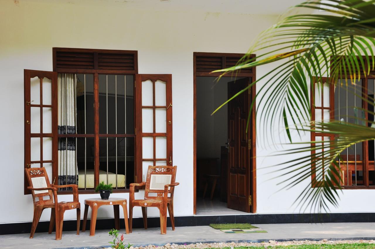 Medawatta Villa ミリッサ エクステリア 写真