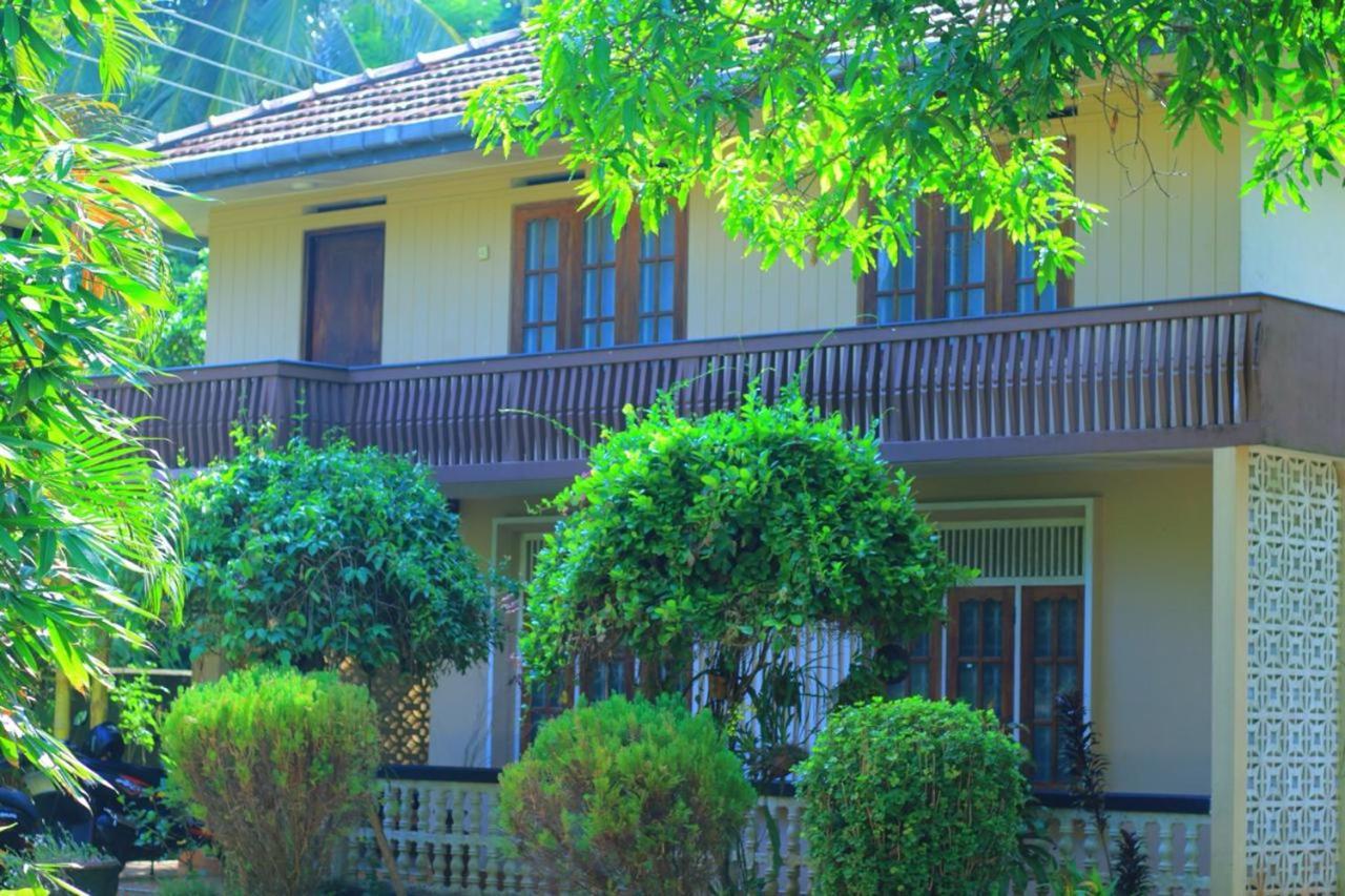 Medawatta Villa ミリッサ エクステリア 写真