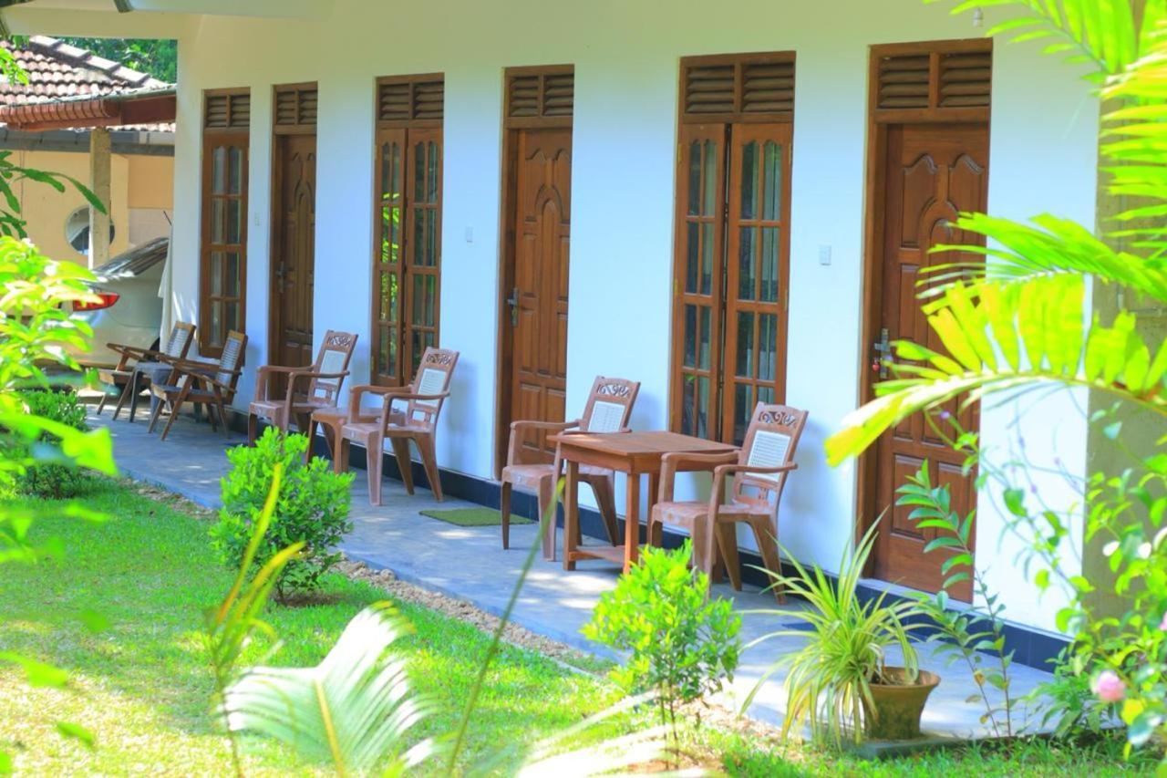 Medawatta Villa ミリッサ エクステリア 写真