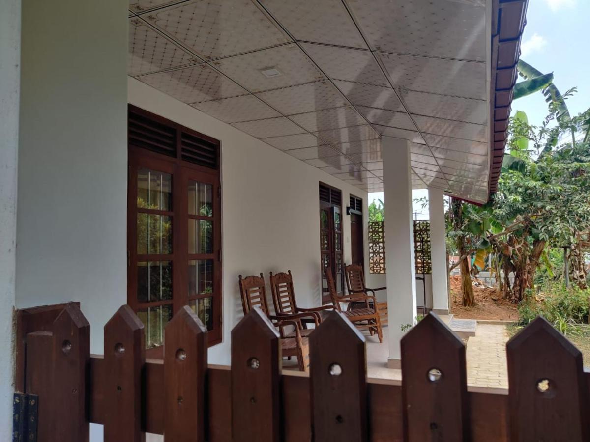 Medawatta Villa ミリッサ エクステリア 写真