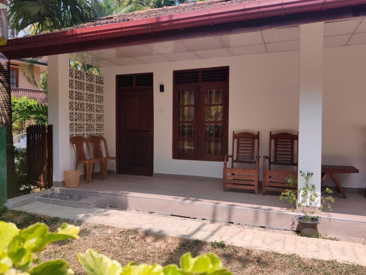 Medawatta Villa ミリッサ エクステリア 写真